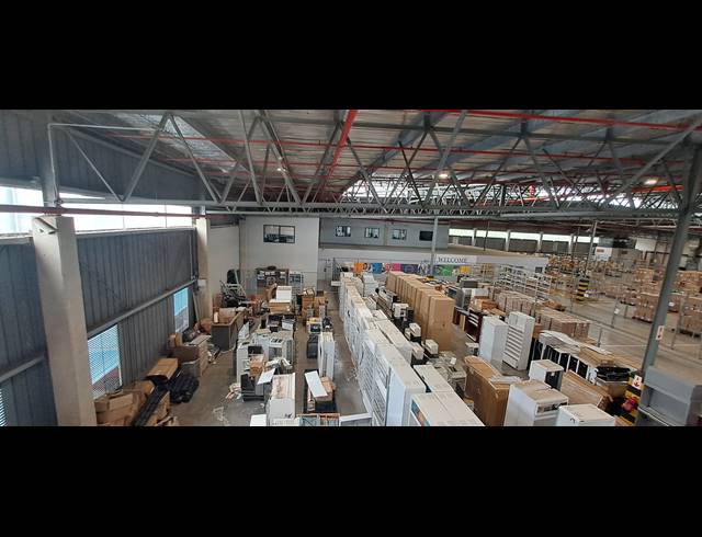 4,000M² WAREHOUSE TO LET IN RIVERHORSE VALLEY